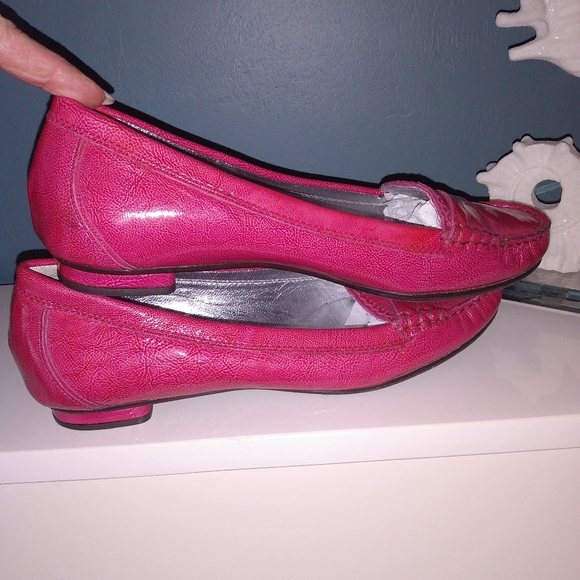Cole Haan pink patent leather loafers - Picture 4 of 7